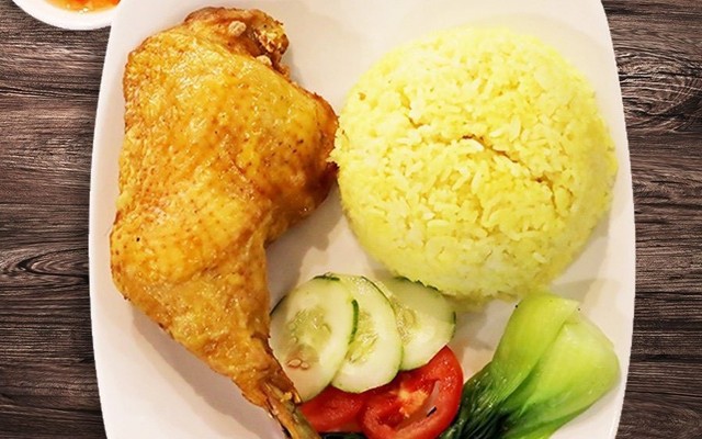 Cơm Gà Cà Phê Tầng 2 - Khuất Duy Tiến