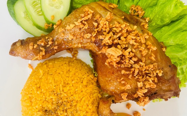 Cơm Gà Xối Mỡ Ting Tongs - Lê Lai