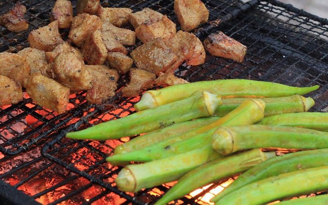 Quán Dê Nướng Út Em - Trần Văn Hoàng