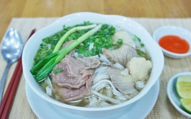 Quán Phở Việt - Lê Hồng Phong