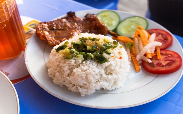 Cơm Tấm Đêm Cô Tám - Trịnh Đình Trọng