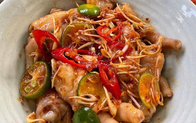 Bếp Cô Bê - Chân Gà Sốt Thái
