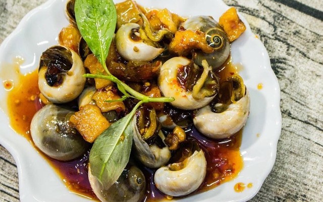 QUÁN ỐC SINH VIÊN - NGUYỄN HỮU CẦU