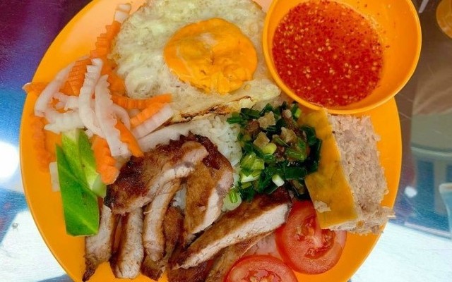 Cơm Tấm Đêm Cô Hương - Tạ Quang Bửu