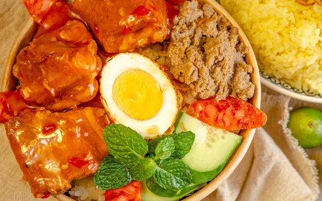 Bà Thu - Xôi Sườn Cay - Số 14 Huỳnh Thúc Kháng