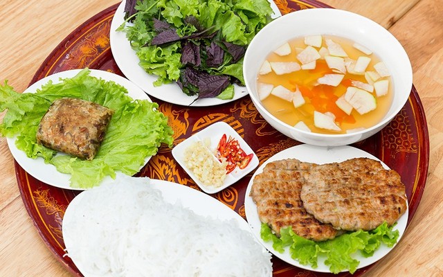 Bún Chả Quạt Hải Phòng Quán Cô Đoàn - Âu Dương Lân