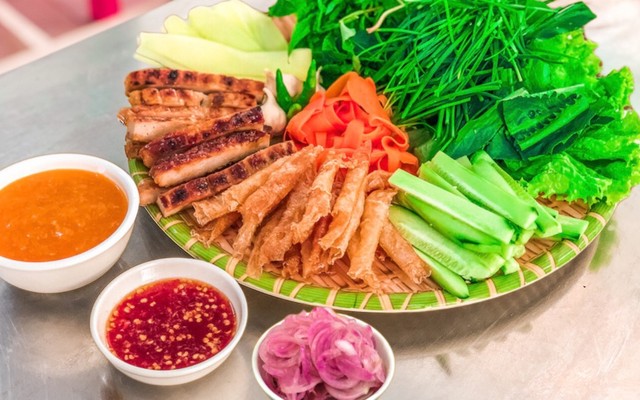 Nem Nướng & Cơm Sườn Que Cô Mười - Đường 2/4