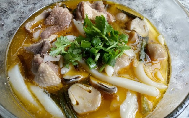 Quán Bánh Canh Bột Xắt - Lương Định Của