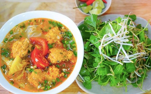 Bún Chả Cá Bé Hoa - Đinh Liệt
