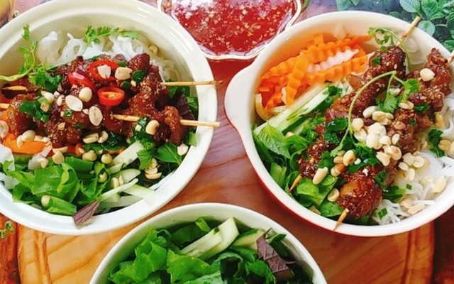 Quán Bún Thịt Nướng Bòn Bon - Minh Phụng