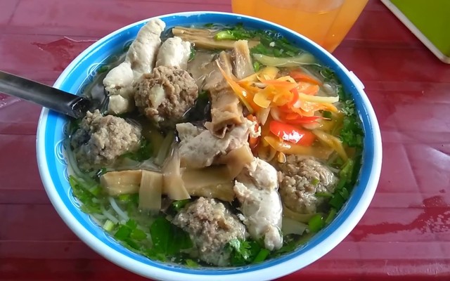 Bún Măng Mọc 3CE - Hồng Mai