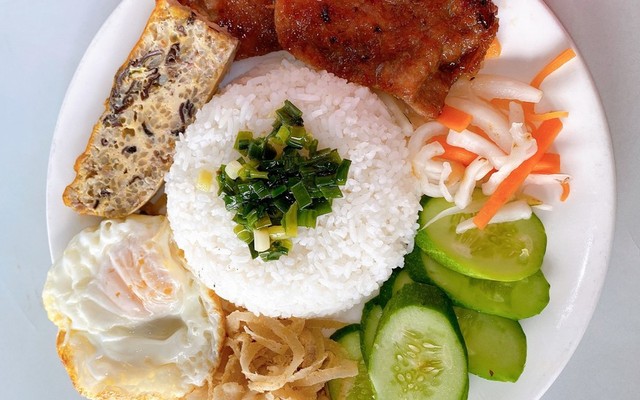 Cơm Tấm Đêm 28 - Tân Sơn Nhì