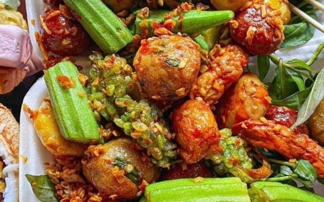 Quán Lẩu Xí Quách Thanh - Đường Số 8