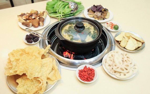 Quán Anh Em - Bò & Hải Sản - Trần Thái Tông