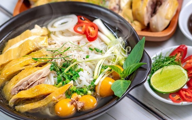 Quán Phở Gà Ta Phố Cổ - Duy Tân