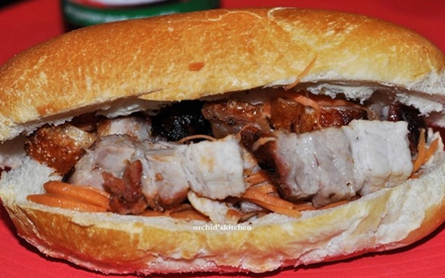 Tiệm Bánh Mì Thịt Nướng - 113 Triệu Nữ Vương