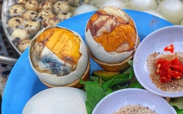 Hột Vịt Lộn & Cút Lộn Xào Me Cô Thanh - Ngô Tất Tố