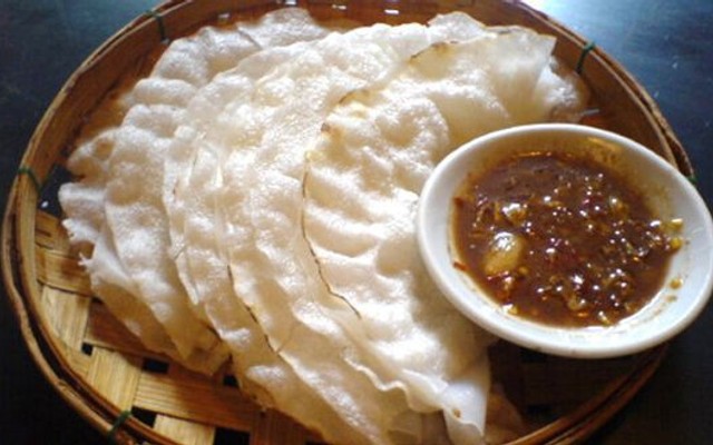 Chị Tuyết Bánh Đập - Trần Cao Vân