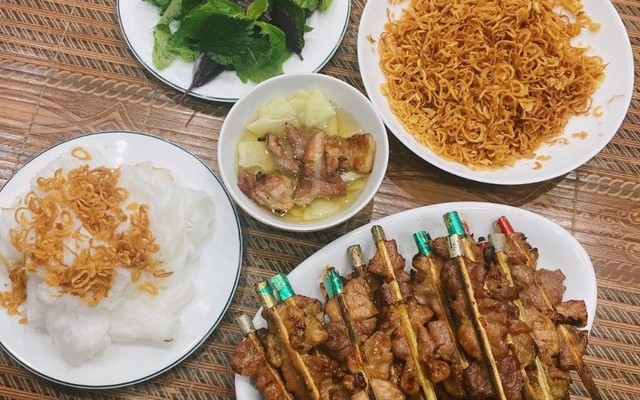 Huy Hoàng Quán - Bánh Cuốn Chả Phủ Lý - Mai Dịch