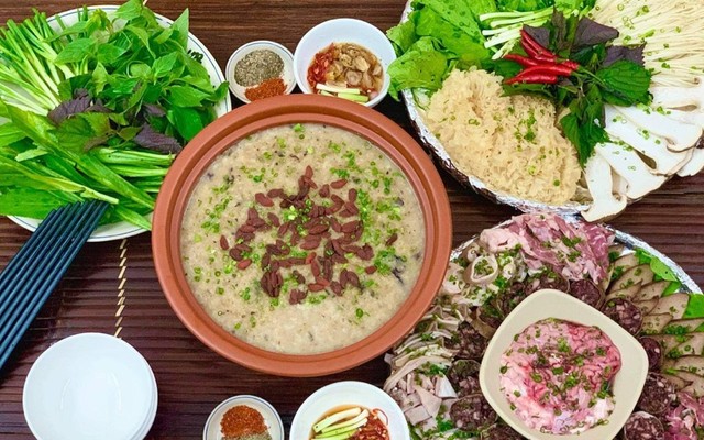 Cháo Lòng Cô Thỏa - 622 Minh Khai