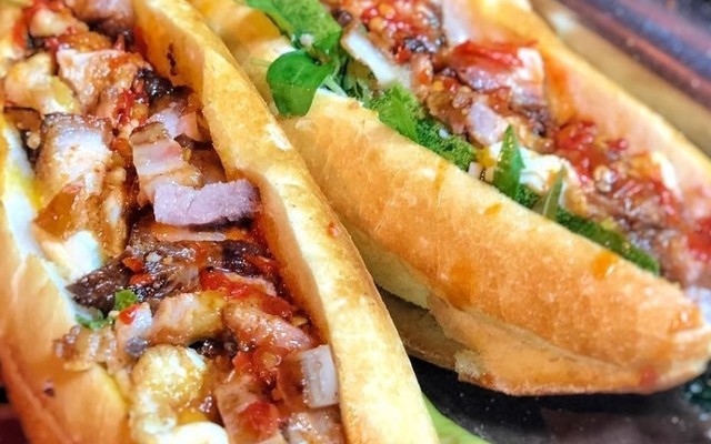 Tiệm Bánh Mì Thịt Nướng - 14 Phạm Ngọc Thạch