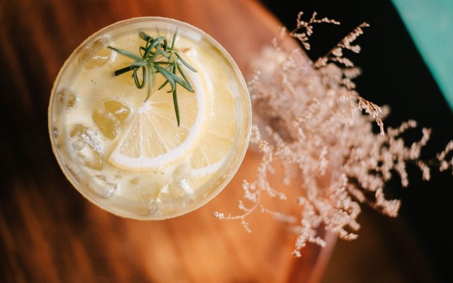 With Cafe - Cà Phê Dừa & Trà Đào Dầm​​​​​​​