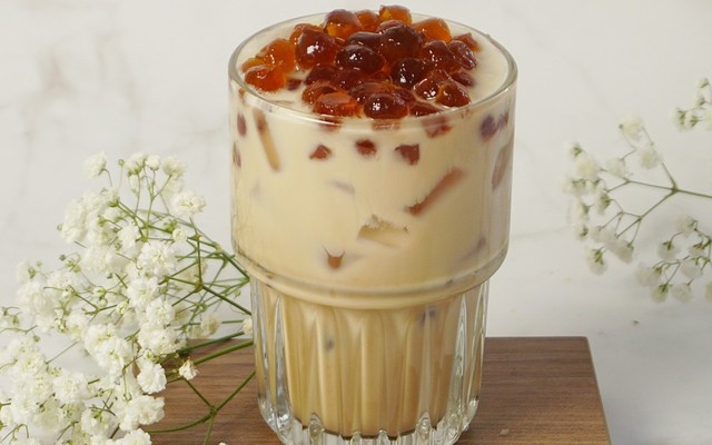 Madam Yu - Trà Sữa & Bánh Flan - Cô Giang