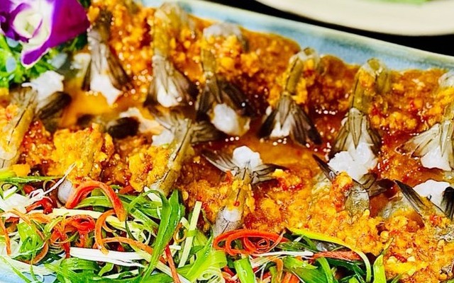 Nhỏ HongKong - Trần Văn Trứ