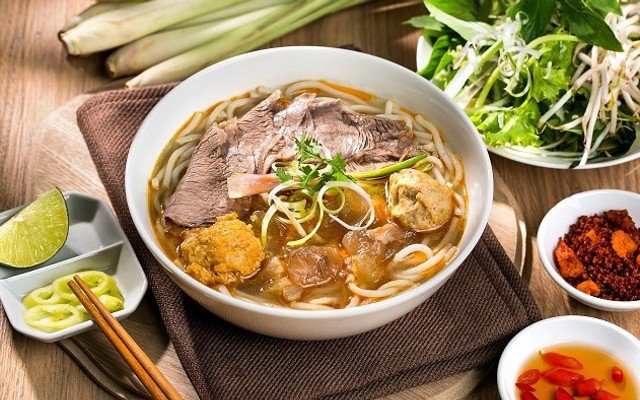 Phương Thuỳ Quán - Vũ Hồng Phô