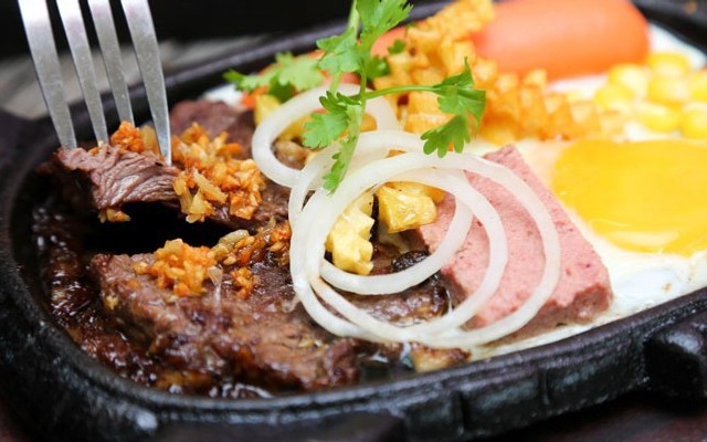 Bếp Quán Phở & Bò Bít Tết - Huỳnh Văn Lũy