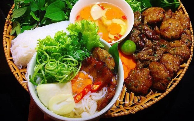 Bún Chả Phố Cổ - Nguyễn Văn Tuyết
