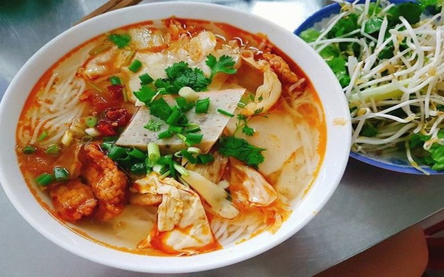 Quán Bánh Hỏi Heo Quay & Bún Chả Cá Nha Trang - Thân Nhân Trung