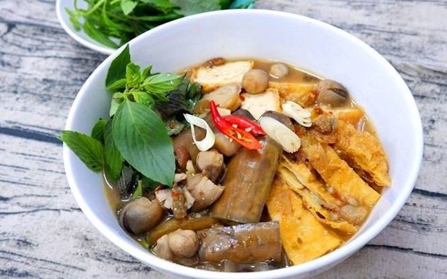 Quán Chay Cô Lệ Quyên - Đường D4