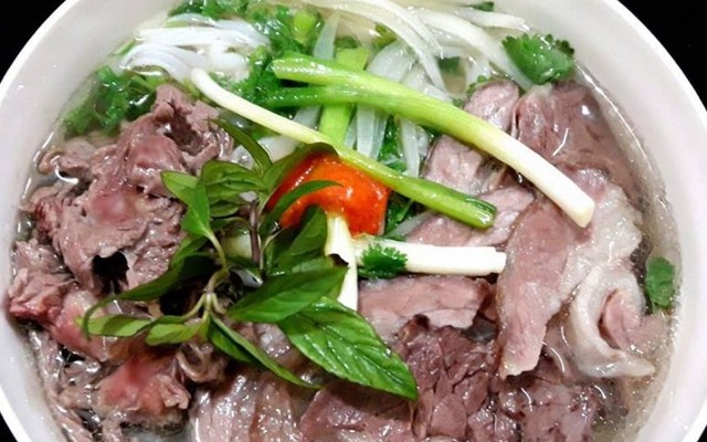 Phở Việt - Cơm Rang & Lẩu Gà Nấm - Hoàng Ngân