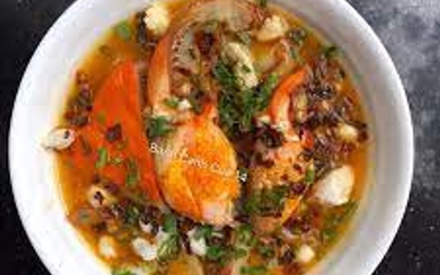 Bánh Canh Cua Quỳnh Anh - 300 Hoàng Công Chất