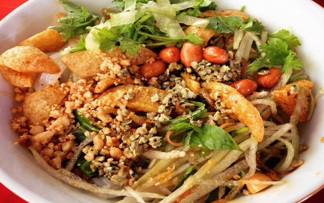 Quán Quỳnh Anh UUU - bún Hến & cơm Hến - 13 Hoàng Công Chất