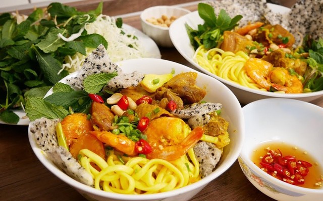 Ngọc Hà Quán - Cơm Văn Phòng & Mì Quảng - Tây Sơn