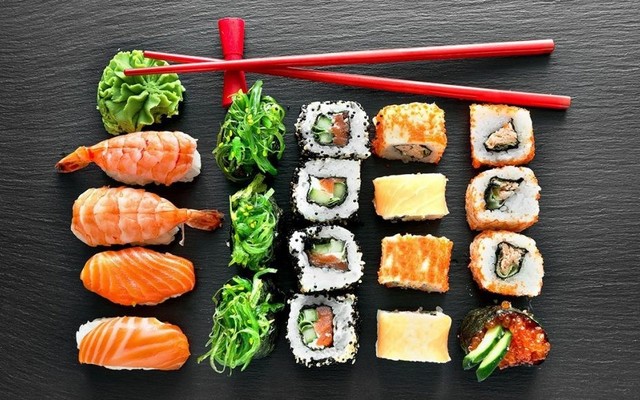 Quán Hira Sushi - Thích Quảng Đức