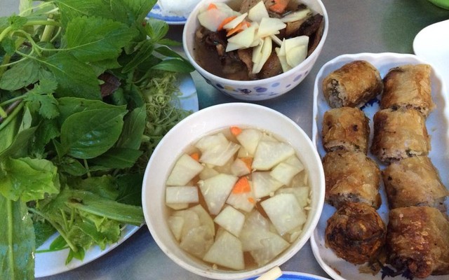 Bún Chả Hà Nội Xuân Tứ - Nguyễn Cảnh Chân