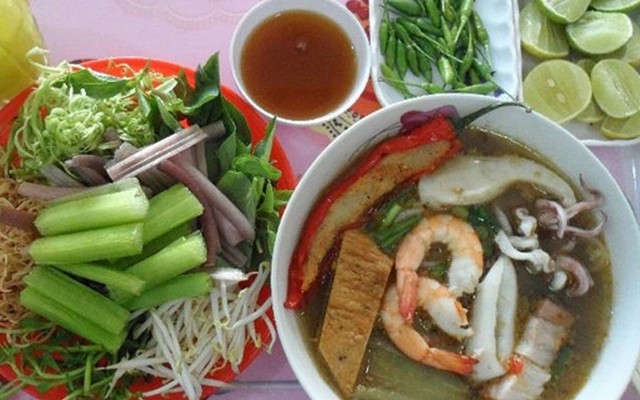 Thư Thơ - Bún Mắm & Lẩu Mắm Miền Tây - Cư Xá Phú Lâm B