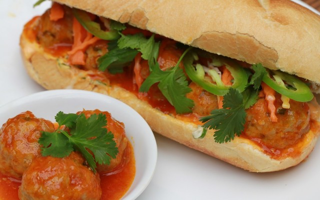 Lò Bánh Mì Thanh Bảo - Bánh Mì Thịt & Bánh Bao