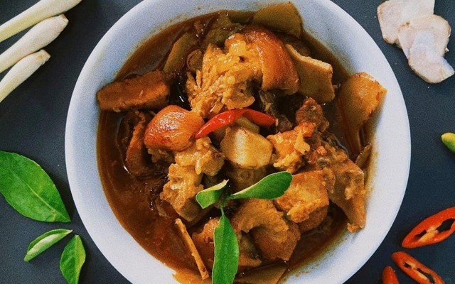 Tiệm Cơm Zipper - Quang Trung