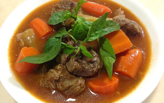 Quán Bò Kho Siêu Ngon Diễm Châu - Nguyễn Văn Quá