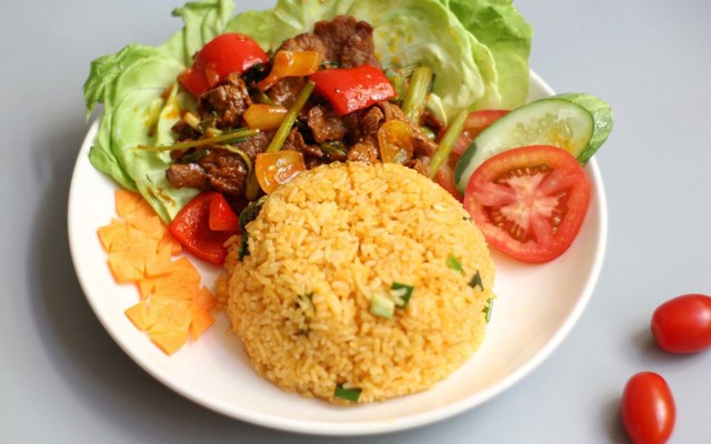 Nhà Cá Hồi - Cơm Chiên Cá Hồi - Vũ Huy Tấn