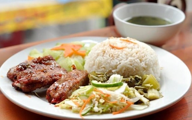 Quán Cơm Bé Na - Cơm Sườn Nướng & Cơm Gà