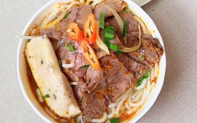 BÚN BÒ HUẾ O HAI - Bùi Thị Xuân