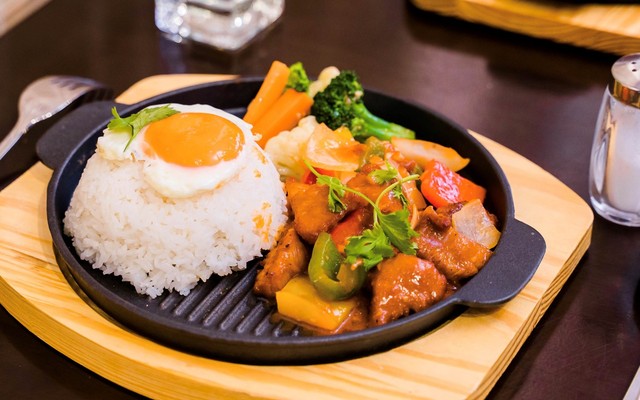 Human Restaurant - Chu Văn An