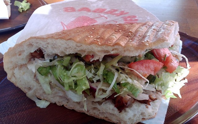 Nguyễn Hiền - Bánh Mì Doner Kebab & Bánh Bao - Hoàng Văn Thái