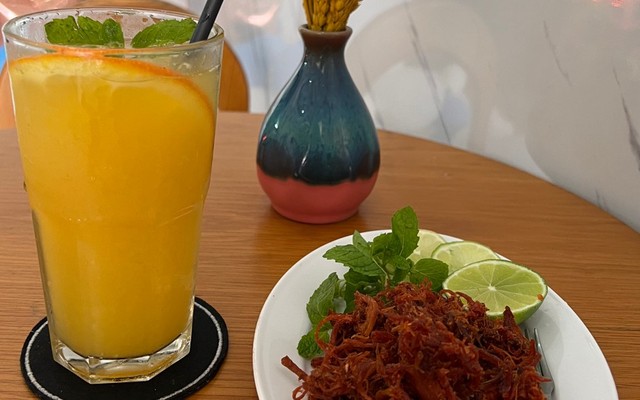 Tiệm Trà Chanh Nước Ép PT 2000 - Nguyễn Đức Tịnh