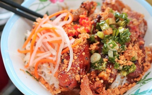 Bún Thịt Nướng Kim Châu - Chợ Đông Ba